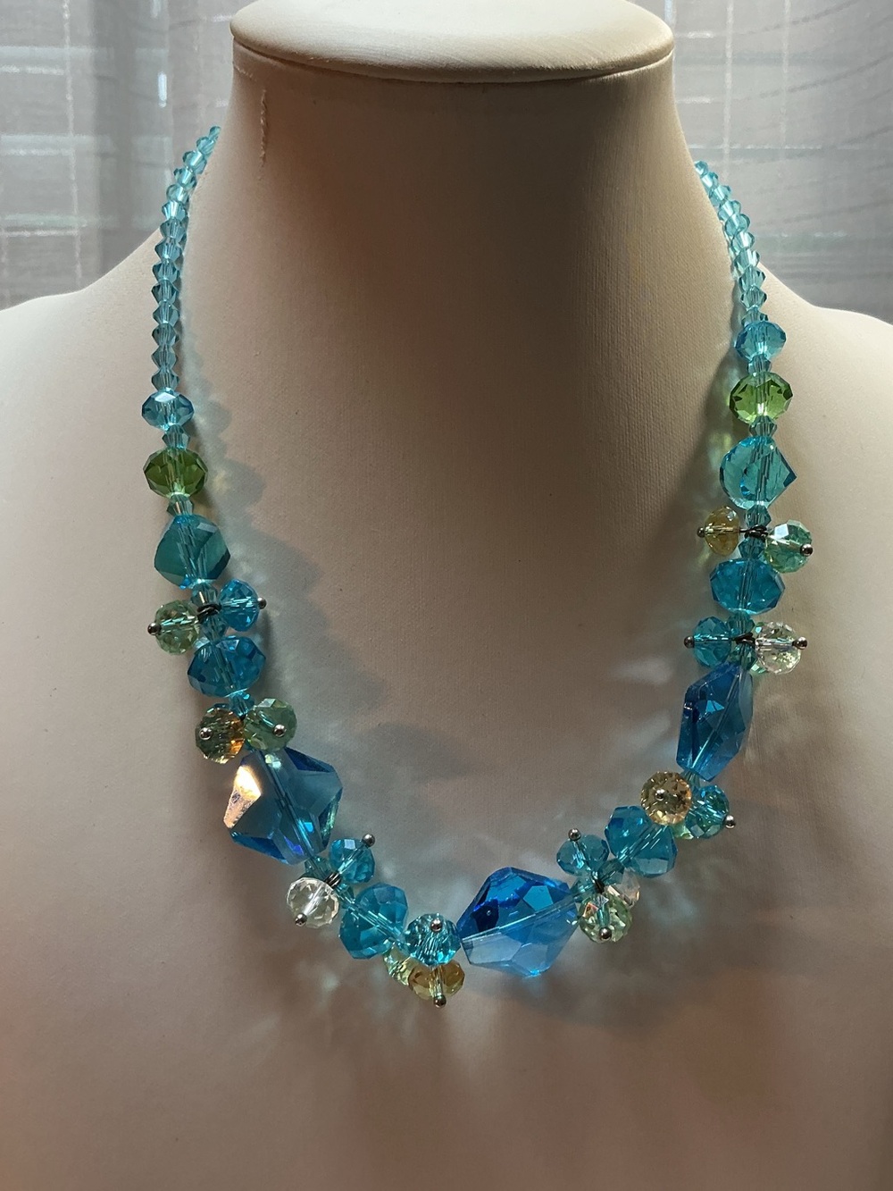 Park Lane Signed Ocean Blue Faceted Glass Crystal Cluster Silver Tone Necklace